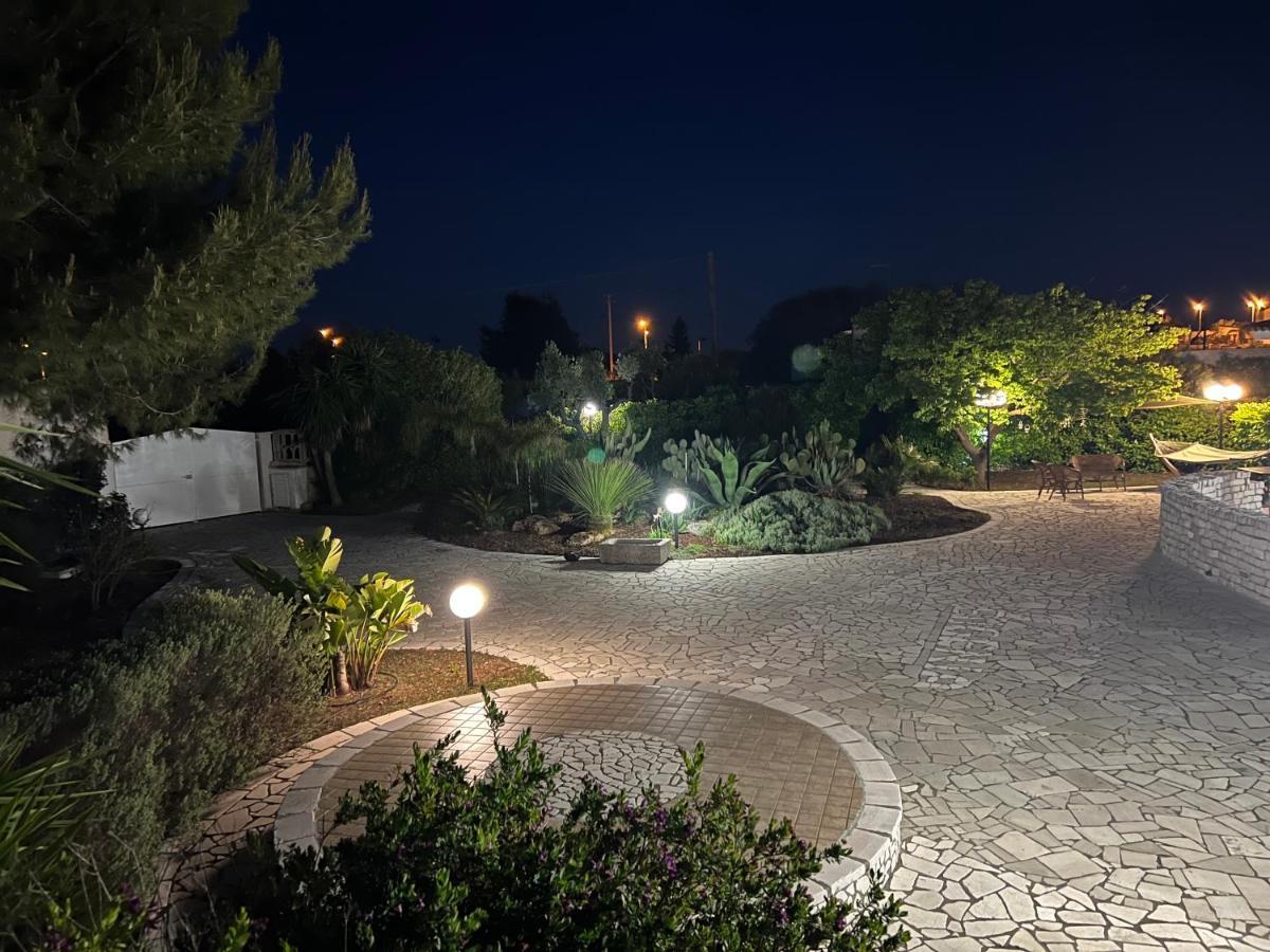 Villa Eugenia In Campomarino Di Maruggio, Puglia - Casa Vacanze Exteriör bild